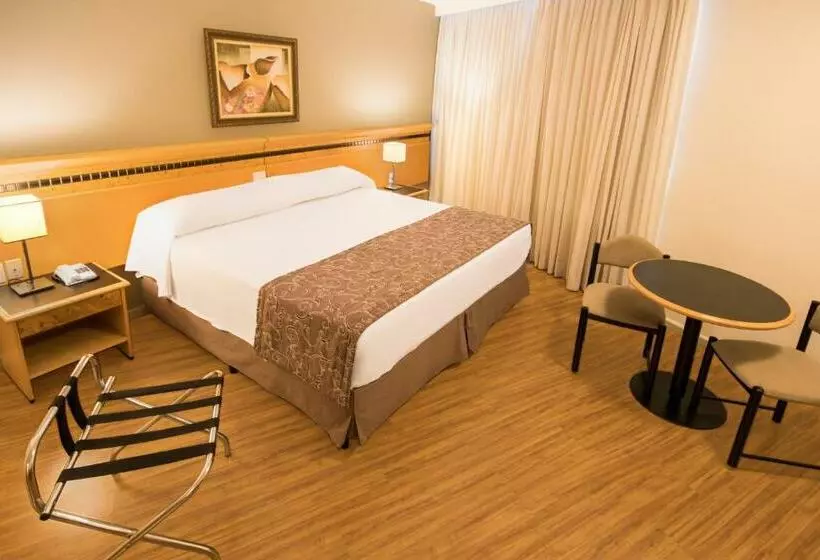 キングサイズベッドのスタンダードルーム, Hotel Golden Park Internacional Foz & Convenções By Nacional Inn