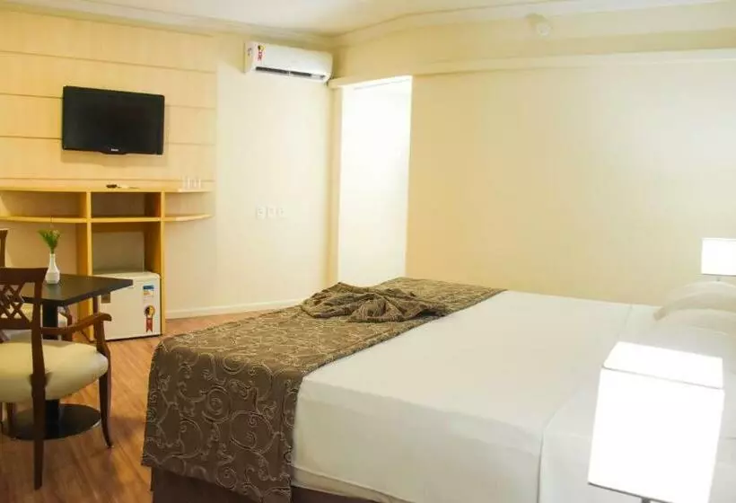 キングサイズベッドのスタンダードルーム, Hotel Golden Park Internacional Foz & Convenções By Nacional Inn