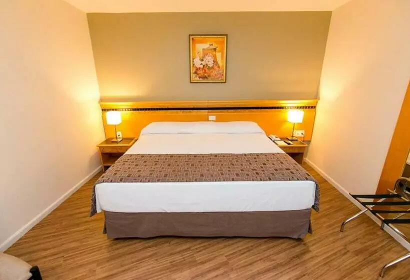 キングサイズベッドのスタンダードルーム, Hotel Golden Park Internacional Foz & Convenções By Nacional Inn