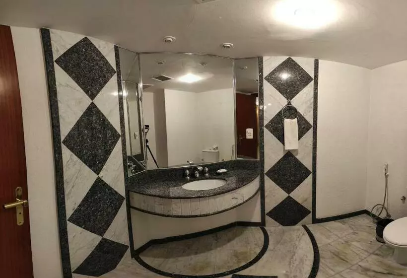 プレジデントスイートルーム, Hotel Golden Park Internacional Foz & Convenções By Nacional Inn
