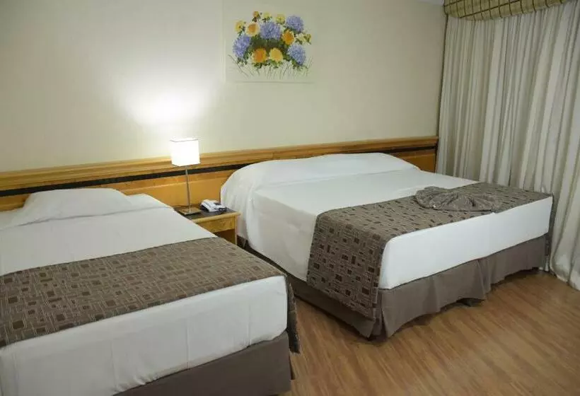 スタンダードトリプルルーム, Hotel Golden Park Internacional Foz & Convenções By Nacional Inn