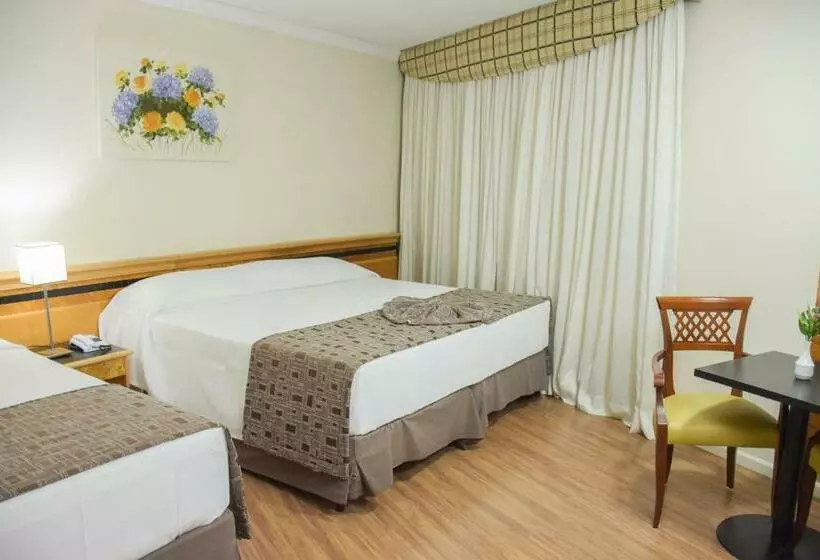 スタンダードトリプルルーム, Hotel Golden Park Internacional Foz & Convenções By Nacional Inn