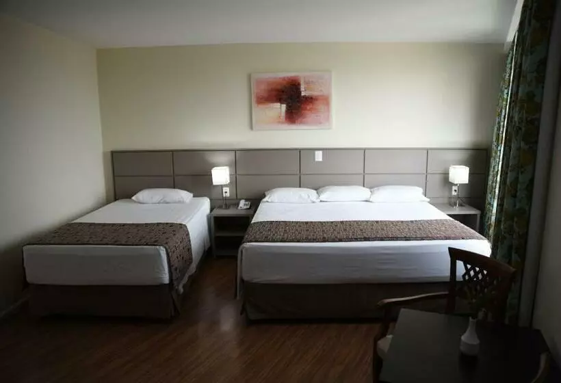 デラックストリプルルーム, Hotel Golden Park Internacional Foz & Convenções By Nacional Inn