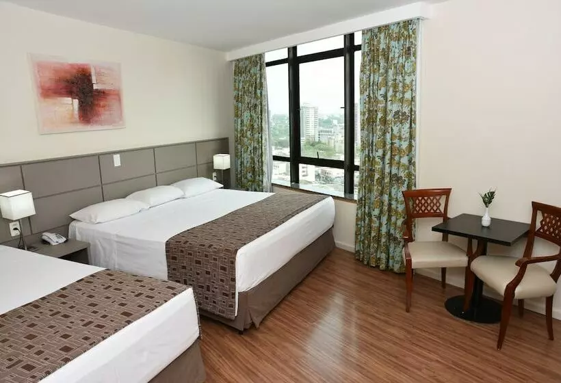デラックストリプルルーム, Hotel Golden Park Internacional Foz & Convenções By Nacional Inn