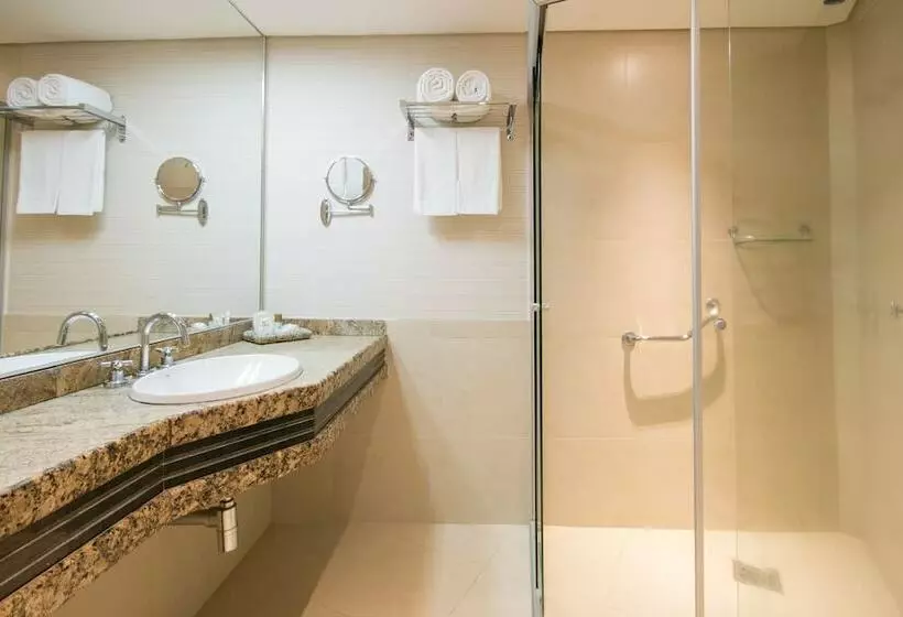 デラックストリプルルーム, Hotel Golden Park Internacional Foz & Convenções By Nacional Inn