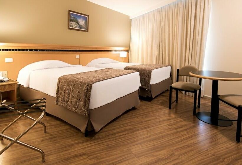 غرفة قياسية, Golden Park Internacional Foz & Convenções