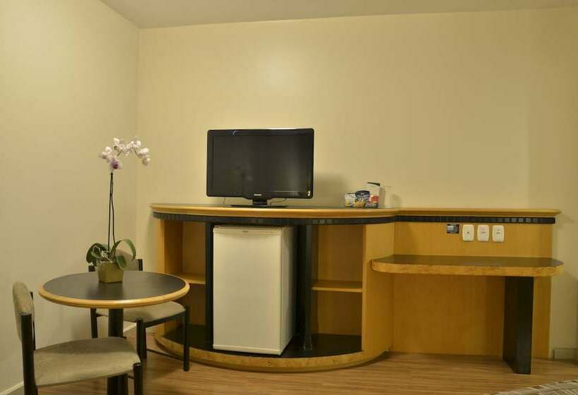 غرفة عائلية, Golden Park Internacional Foz & Convenções