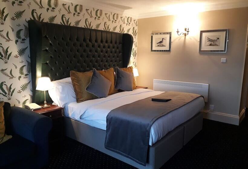 اتاق استاندارد, New House Country