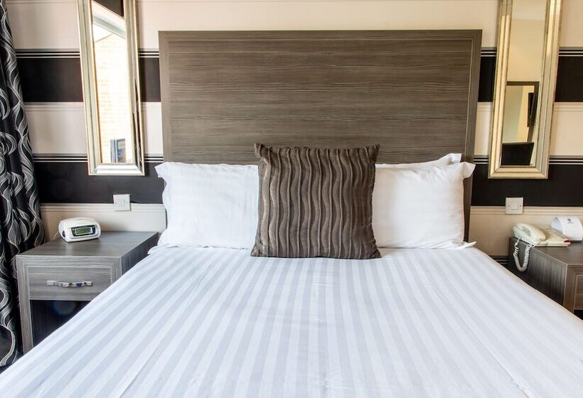 جناح جونيور, Parkmore Hotel & Leisure Club, Sure Hotel Collection By Bw