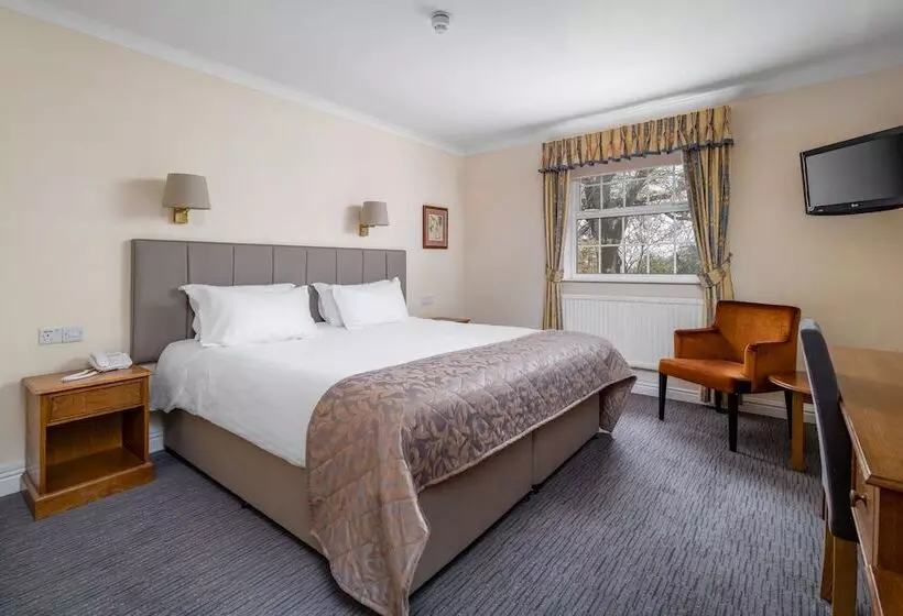 Camera Standard, Reigate Manor