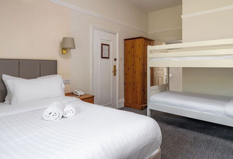 Семейный Номер, Reigate Manor