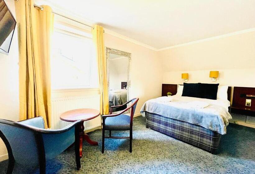 חדר סטנדרט, The Lovat