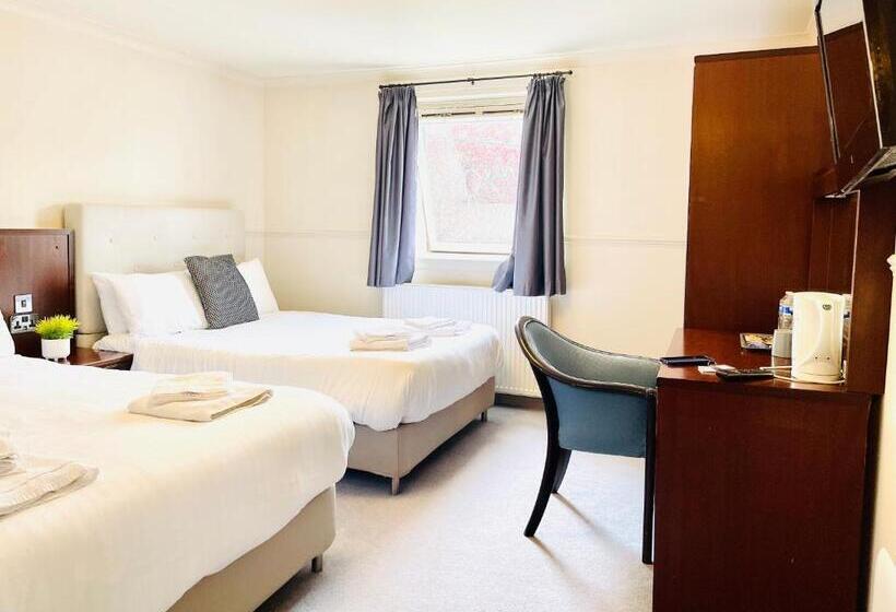 Семейный Номер, The Lovat