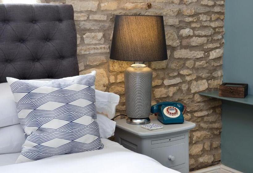 غرفة سوبيريور, The Sheep On Sheep Street