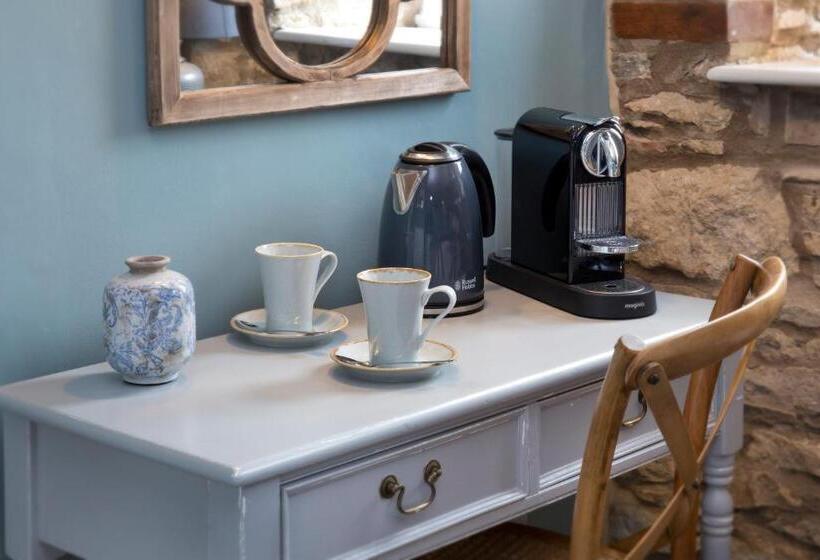 غرفة قياسية, The Sheep On Sheep Street