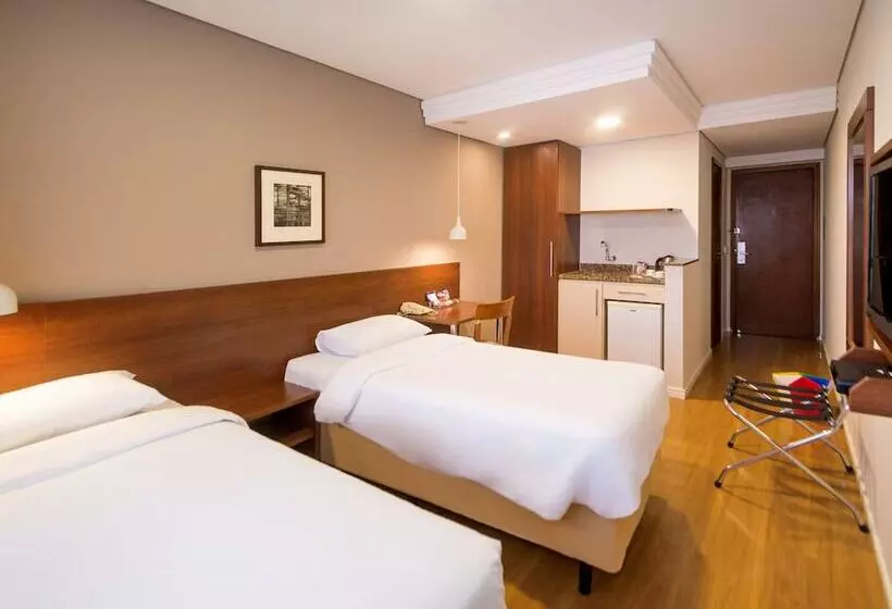 スタンダードルーム, Mercure Curitiba Golden