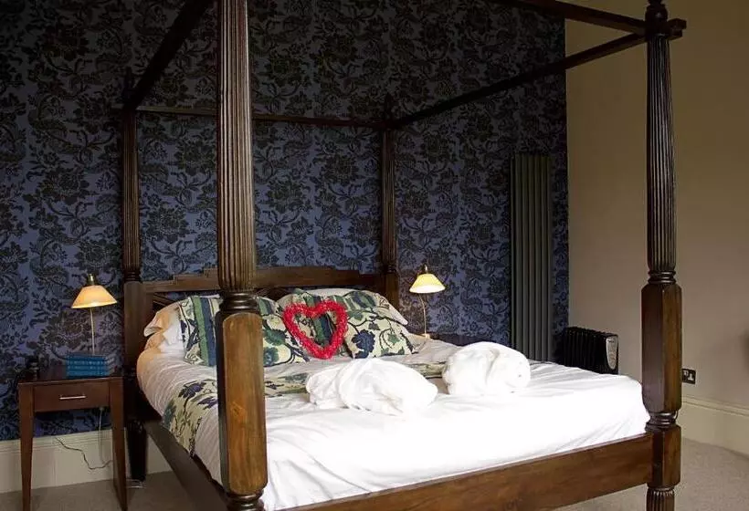 Superior Room with Balcony, The Falcondale At Lampeter