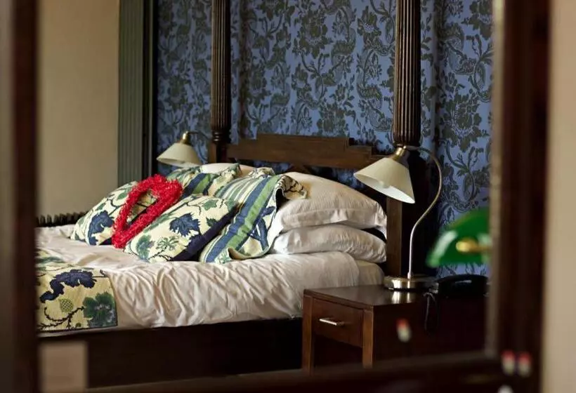 Superior Room with Balcony, The Falcondale At Lampeter
