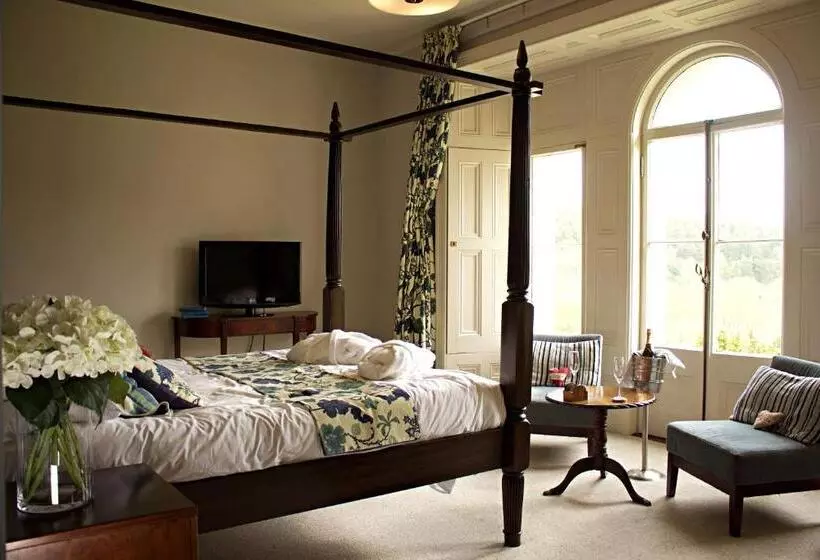 Superior Room with Balcony, The Falcondale At Lampeter