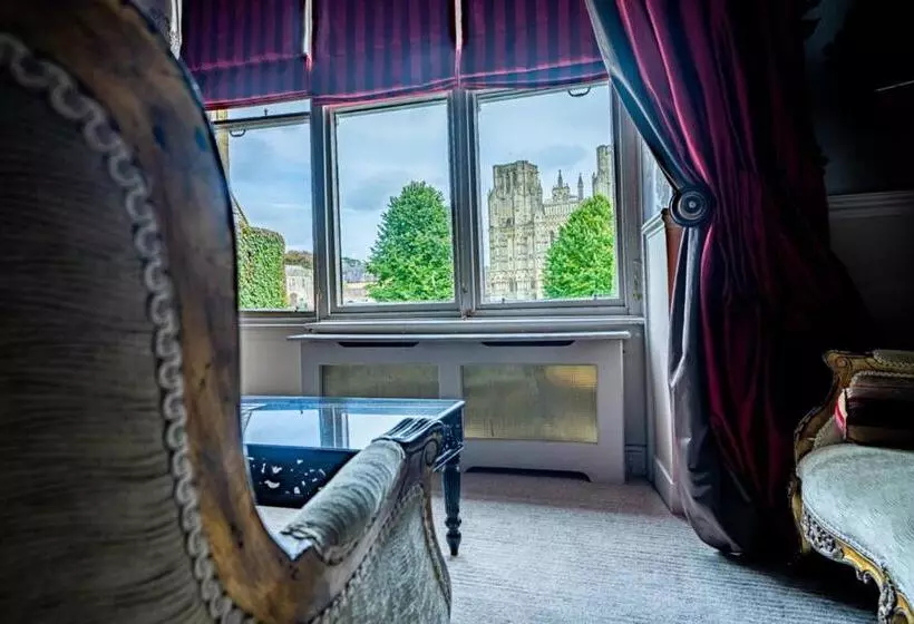 デラックススイート, The Swan Hotel, Wells, Somerset