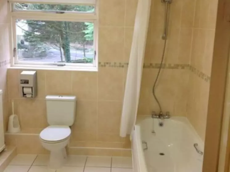 اتاق خانوادگی, Best Western Premier Heronston Hotel & Spa