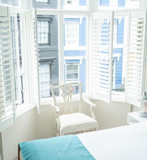 Номер Deluxe Кровать Кинг, Innit Marina