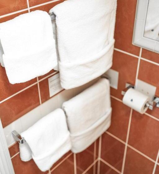 Номер Basic, Innit Marina