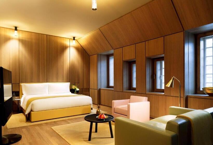 Полулюкс, Cafe Royal