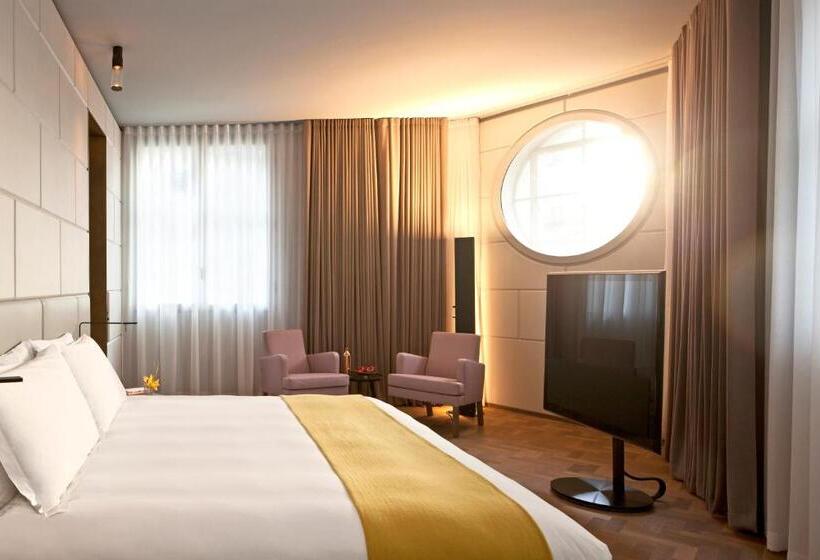 Люкс Повышенной Комфортности, Cafe Royal