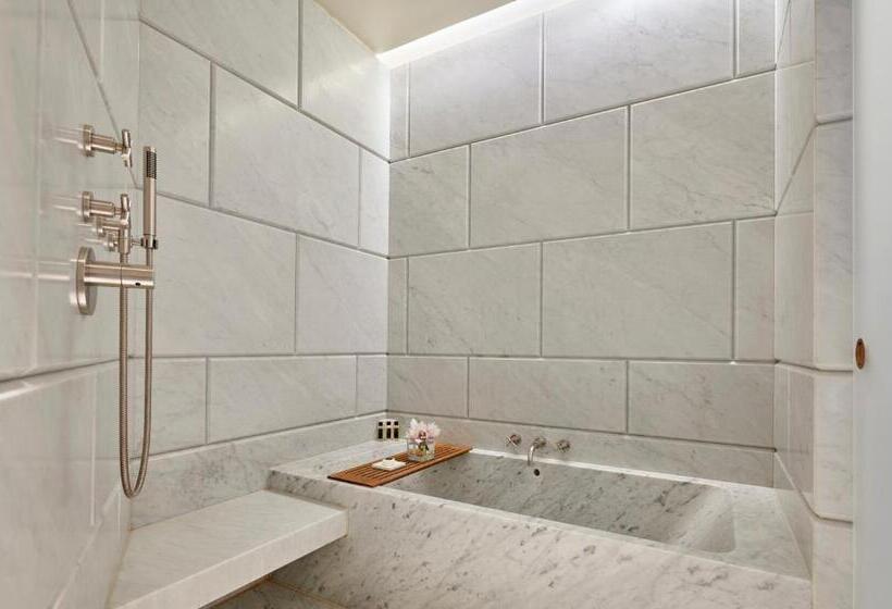 Люкс Повышенной Комфортности, Cafe Royal