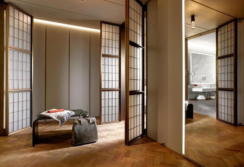 Люкс, Cafe Royal