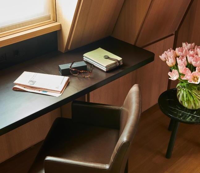 Номер Deluxe Кровать Кинг, Cafe Royal