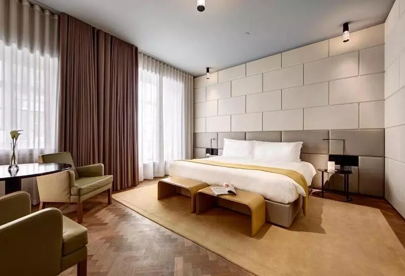 Номер Deluxe Кровать Кинг, Cafe Royal