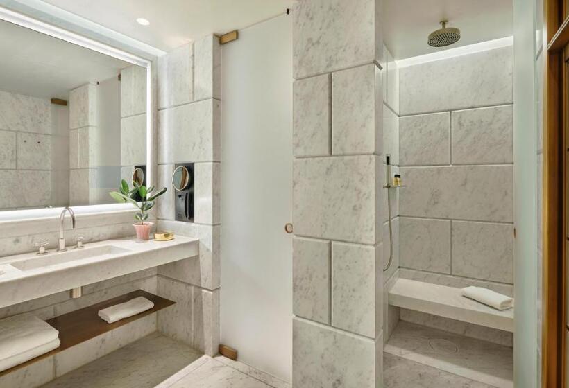 Номер Superior, Cafe Royal