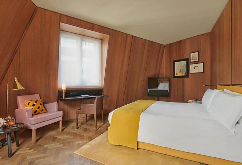 Номер Superior, Cafe Royal