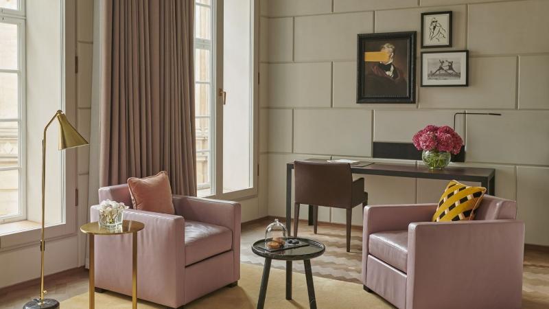 Полулюкс, Cafe Royal