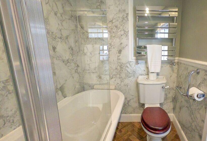 غرفة ديلوكس, Coul House