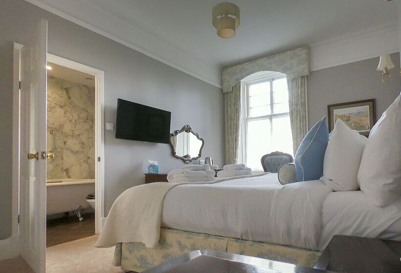 غرفة ديلوكس, Coul House