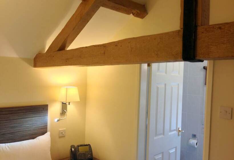 标准单人间, Ely House