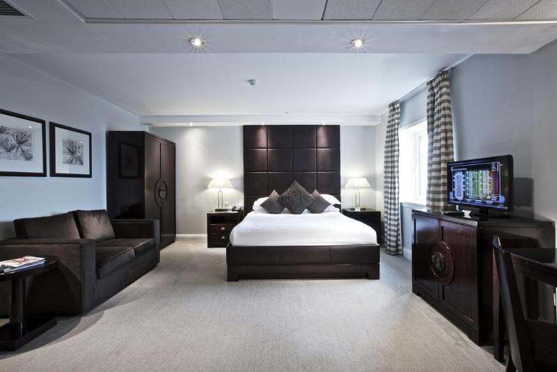 חדר קלאב, Stamford Bridge Hotel London