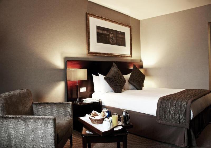 Номер Стандарт, Stamford Bridge Hotel London