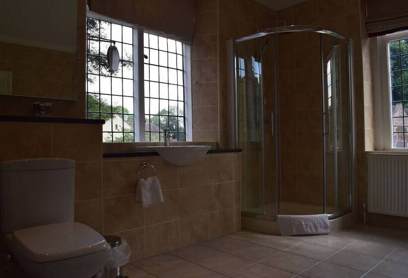 수피리어 룸, Telford Madeley Court