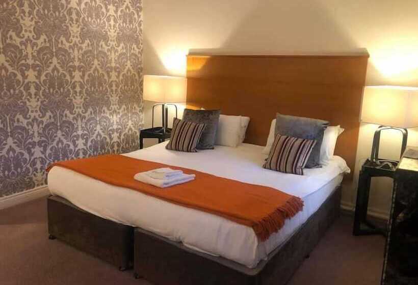 스탠다드 룸, Telford Madeley Court