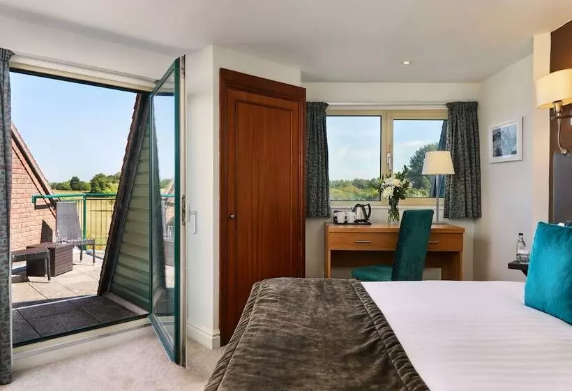 スーペリアールーム, Ufford Park Resort