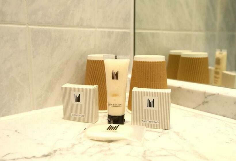 חדר קלאב, Stamford Bridge Hotel London