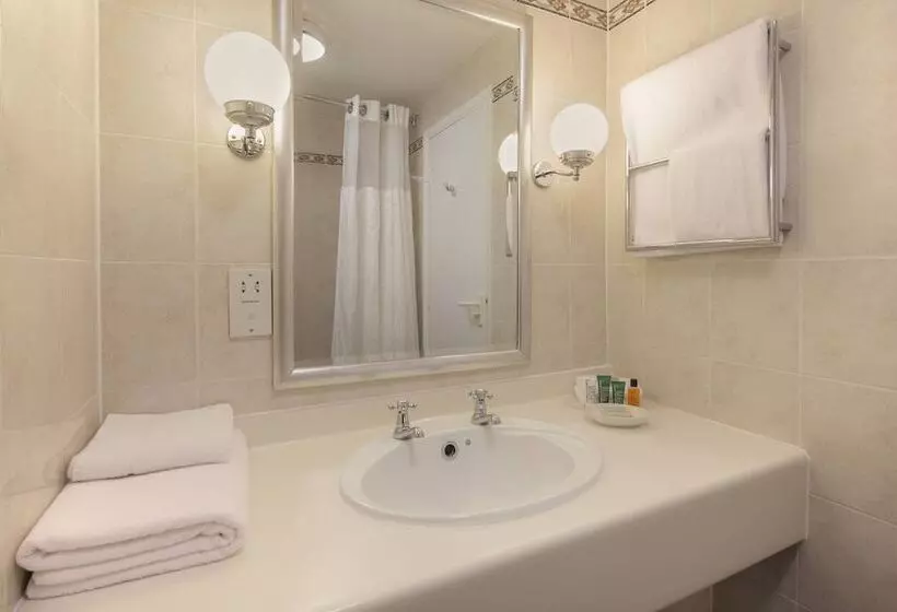 اتاق کلاسیک, Delta Hotels By Marriott Milton Keynes