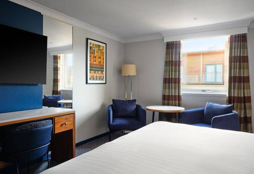 디럭스 룸, Edinburgh Marriott Hotel Holyrood