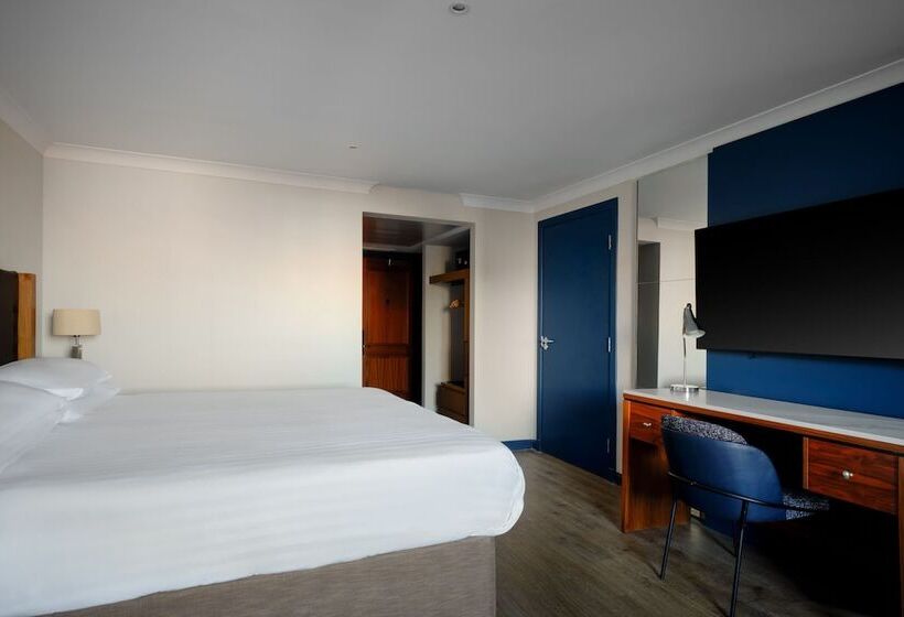 Номер Deluxe, Edinburgh Marriott Hotel Holyrood
