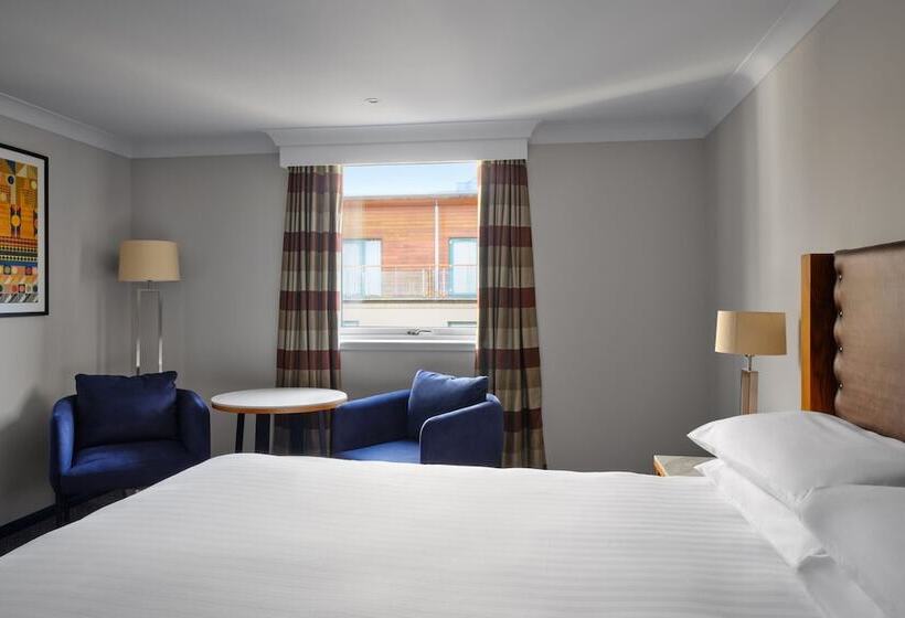 디럭스 룸, Edinburgh Marriott Hotel Holyrood