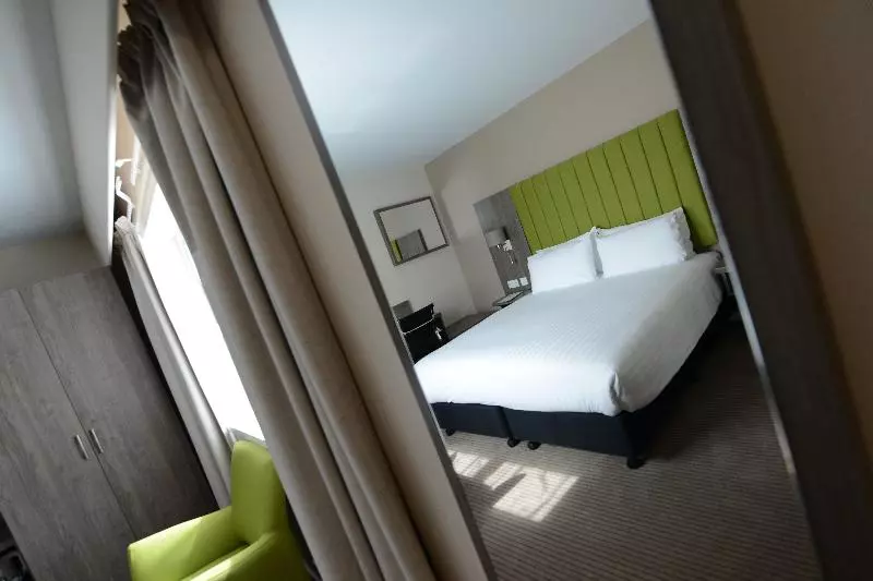 シングルデラックスルーム, Holiday Inn Wolverhampton Racecourse, An Ihg